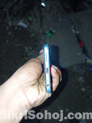Vivo Y21